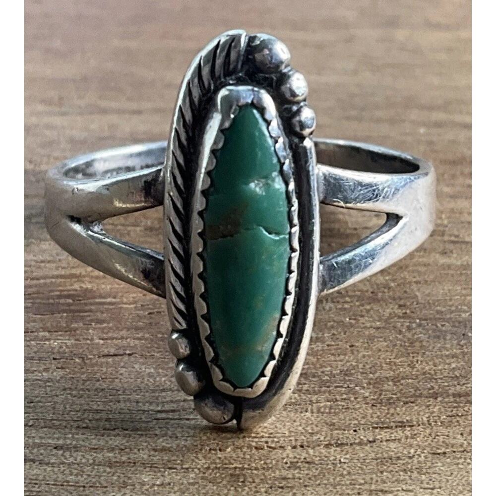 Vintage Navajo Oval Turquoise Sterling Silver Southwestern Style Ring Size 8 - Picture 4 of 9